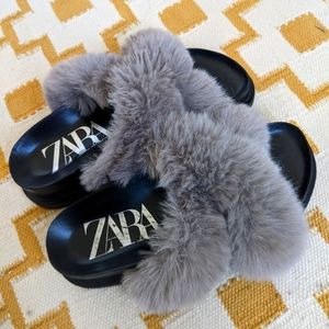 Zara Furry platform slippers SZ 39